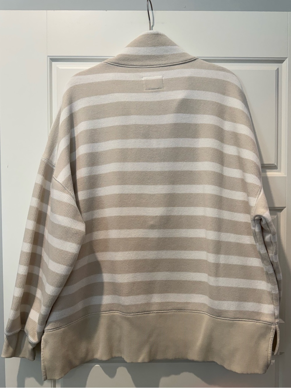 American Eagle M Beige/White Striped Sweatshirt - Picture 5 of 7